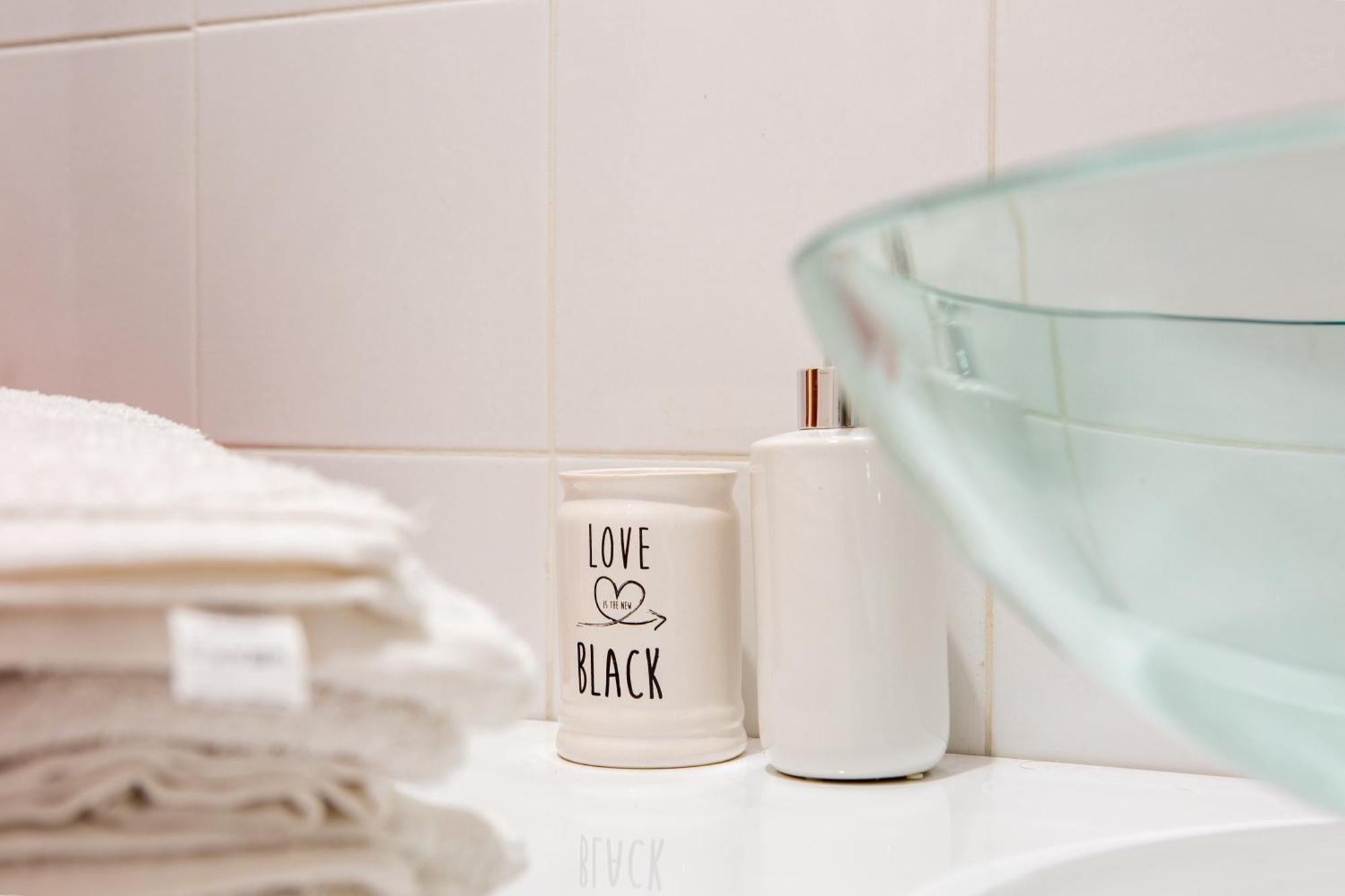 Stanza Comoda E Silenziosa Con Bagno Privato E Area Lavoro E Relax Rom Exterior foto
