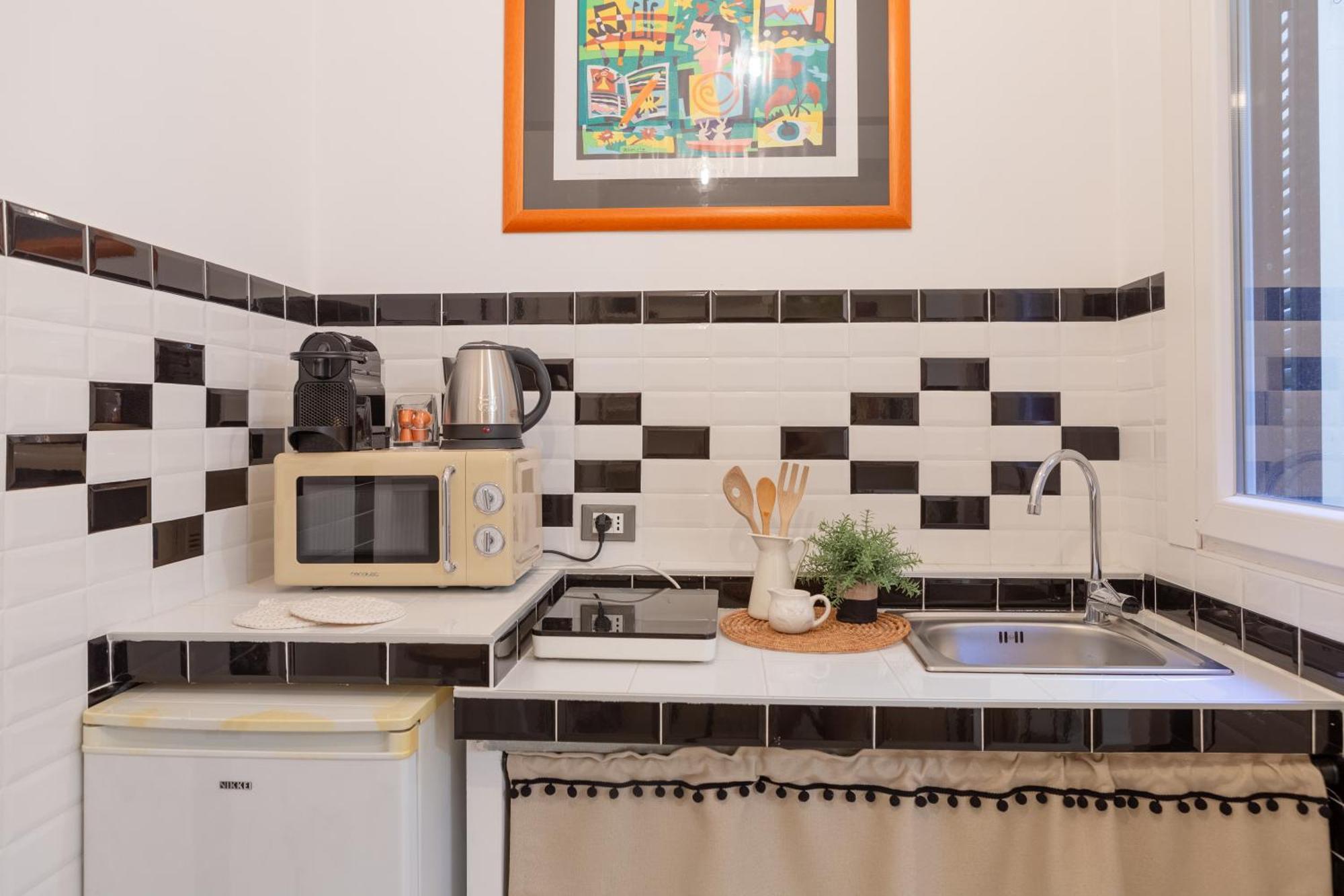Stanza Comoda E Silenziosa Con Bagno Privato E Area Lavoro E Relax Rom Exterior foto